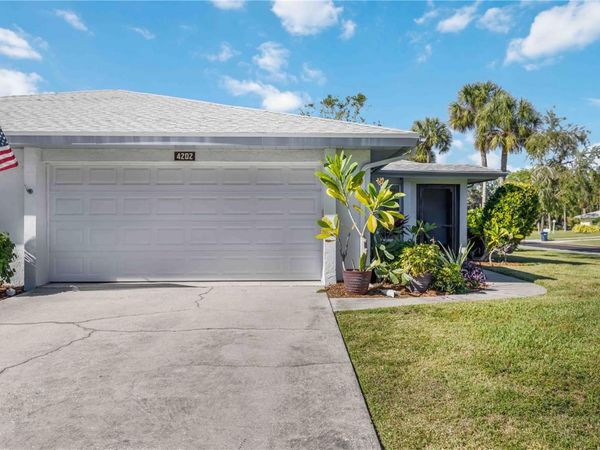 4202 CENTER POINTE LANE, Unit 30, SARASOTA, FL 34233