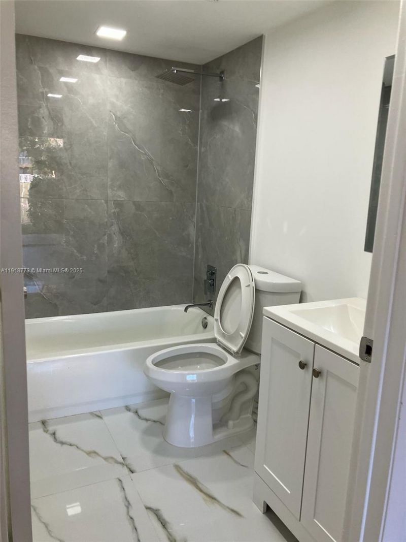 5200 NW 31st Ave, Unit 40, Fort Lauderdale, FL 33309 Photo