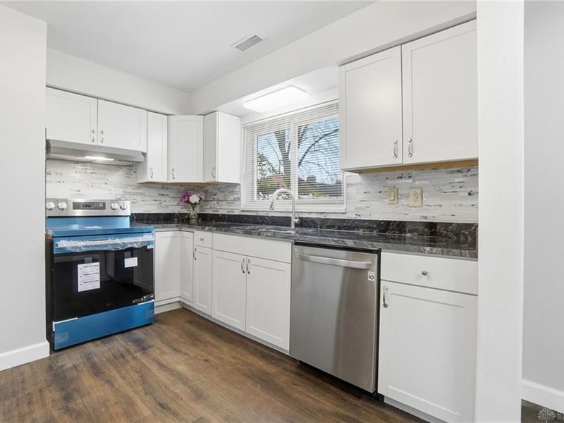 4008 Ackerman Boulevard, Kettering, OH 45429 Photo 17