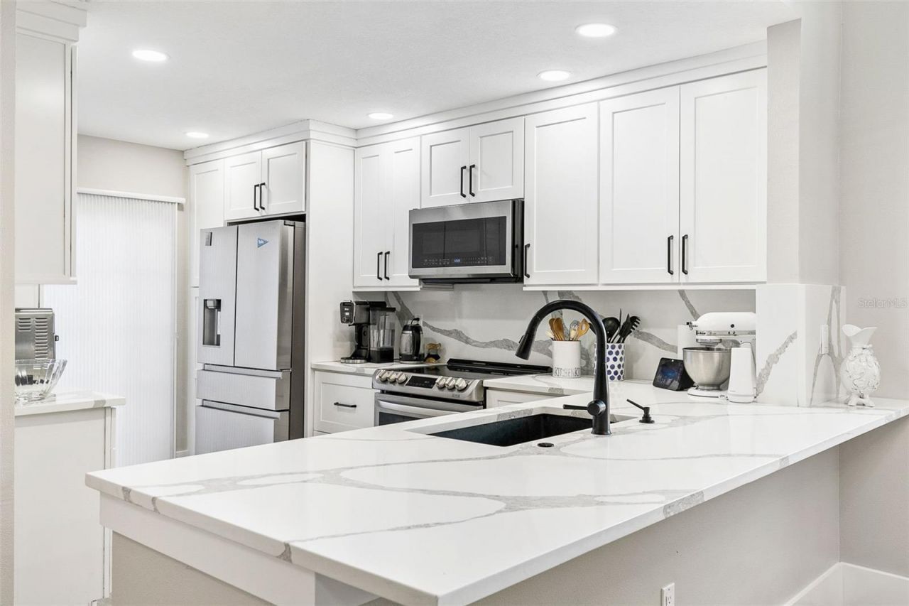 5631 Pipers Waite, Unit 12, Sarasota, FL 34235 Photo