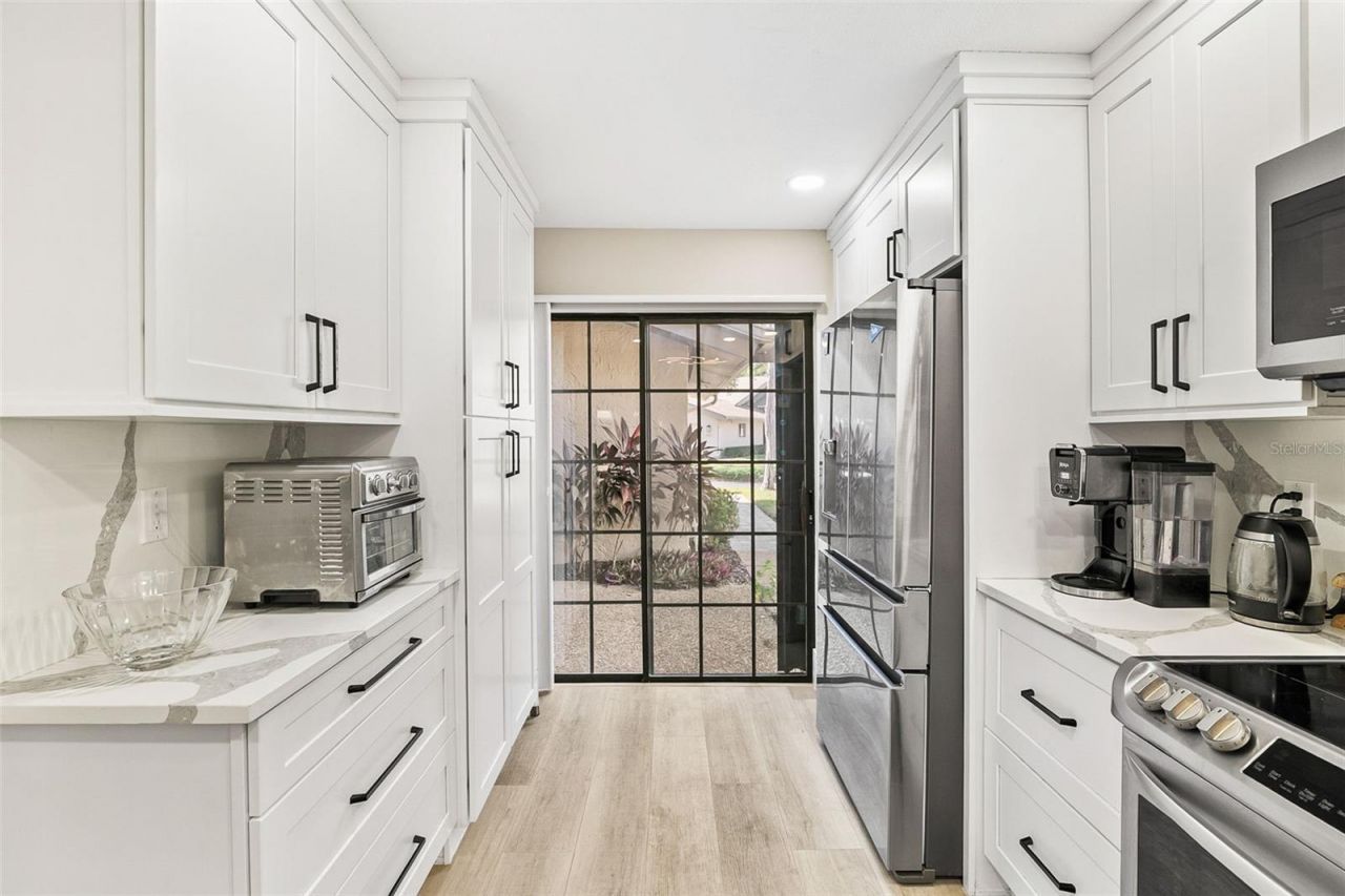 5631 Pipers Waite, Unit 12, Sarasota, FL 34235 Photo