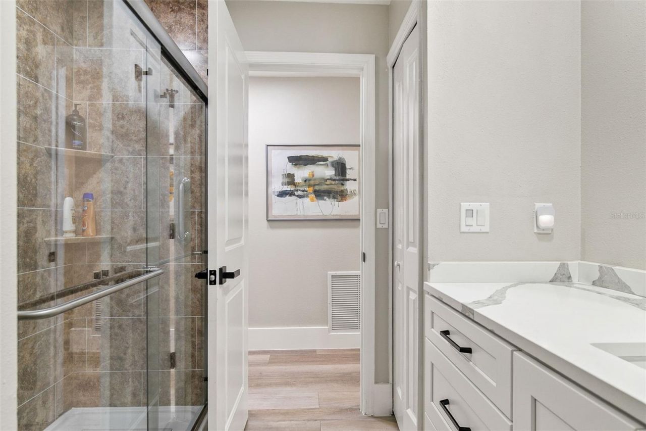 5631 Pipers Waite, Unit 12, Sarasota, FL 34235 Photo