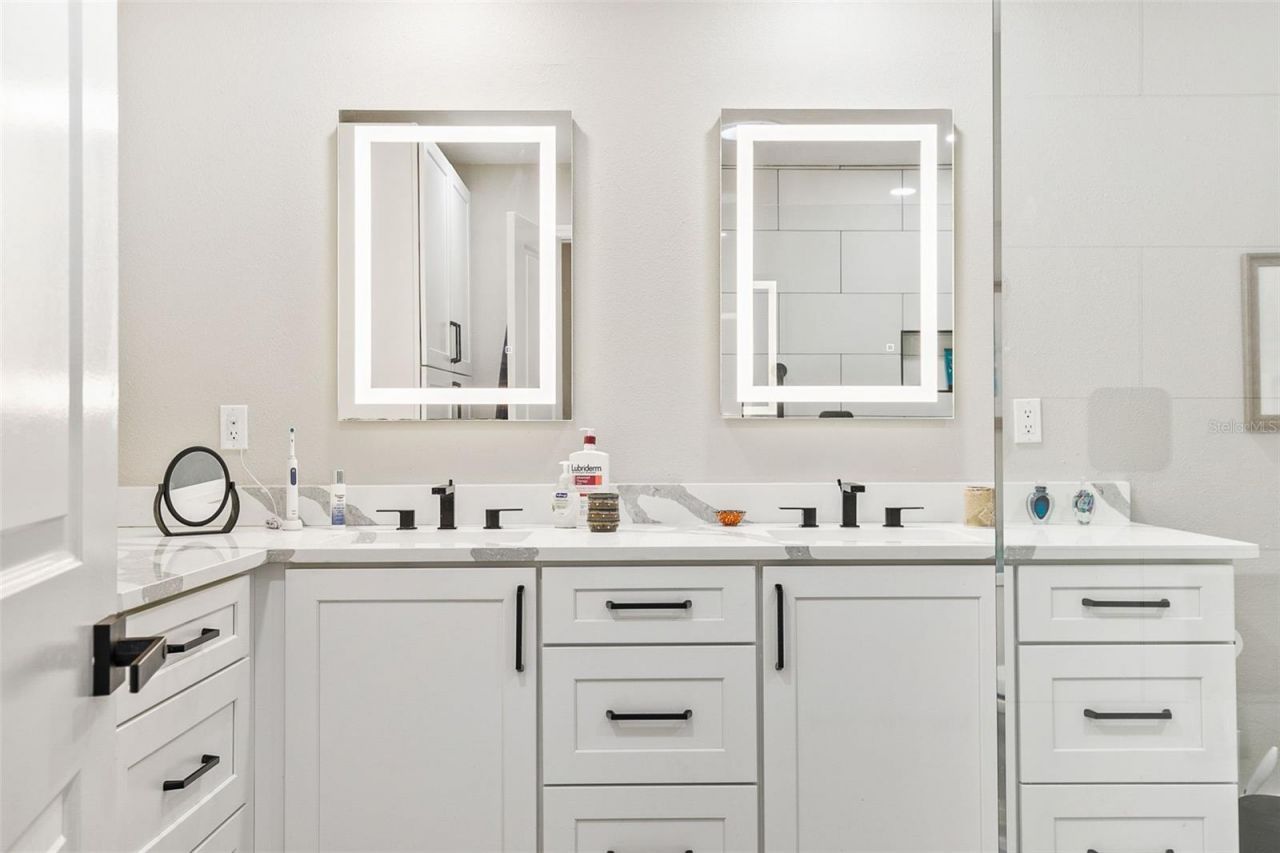 5631 Pipers Waite, Unit 12, Sarasota, FL 34235 Photo