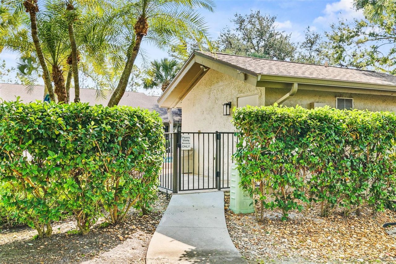 5631 Pipers Waite, Unit 12, Sarasota, FL 34235 Photo