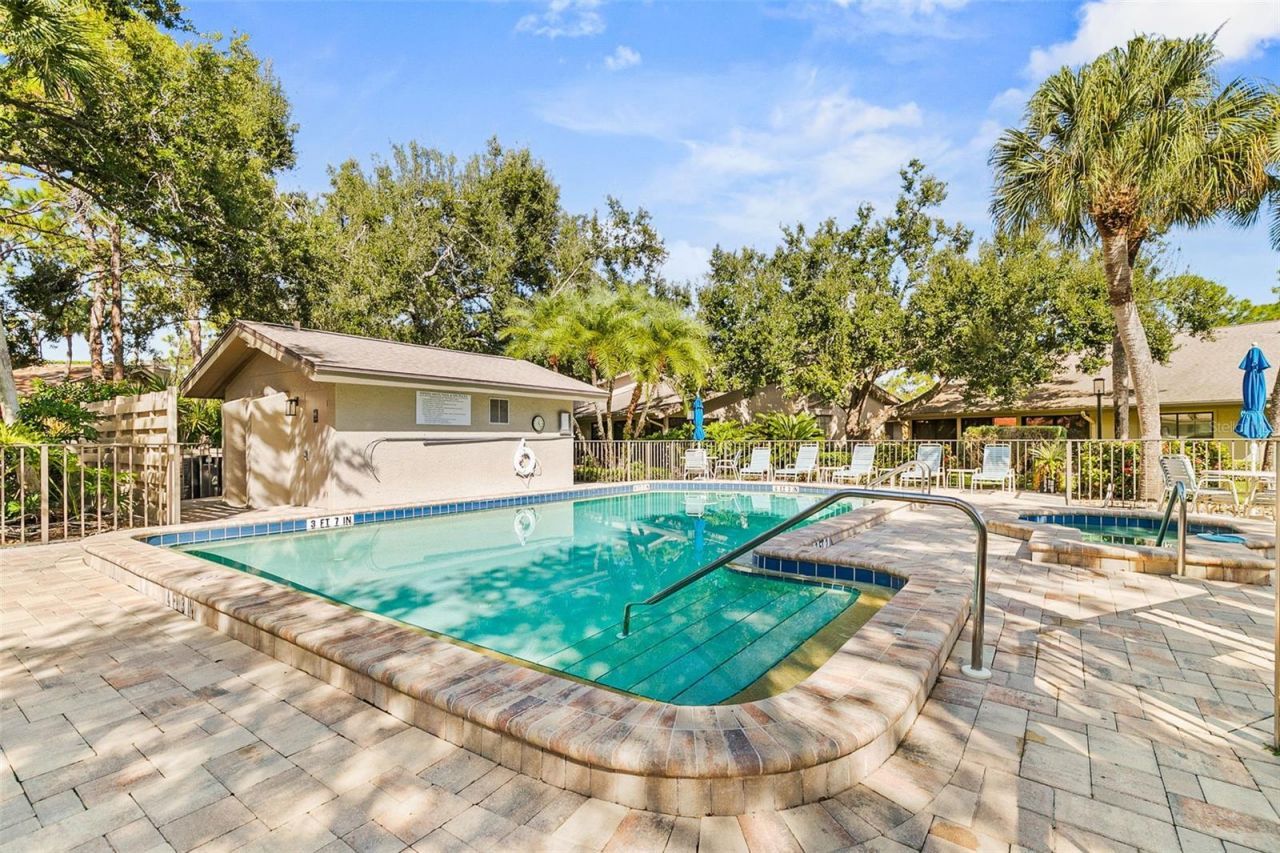 5631 Pipers Waite, Unit 12, Sarasota, FL 34235 Photo