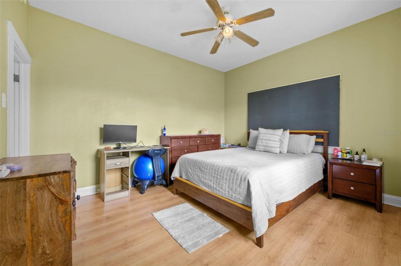 1304 E 32nd Avenue, Tampa, FL 33603 Photo