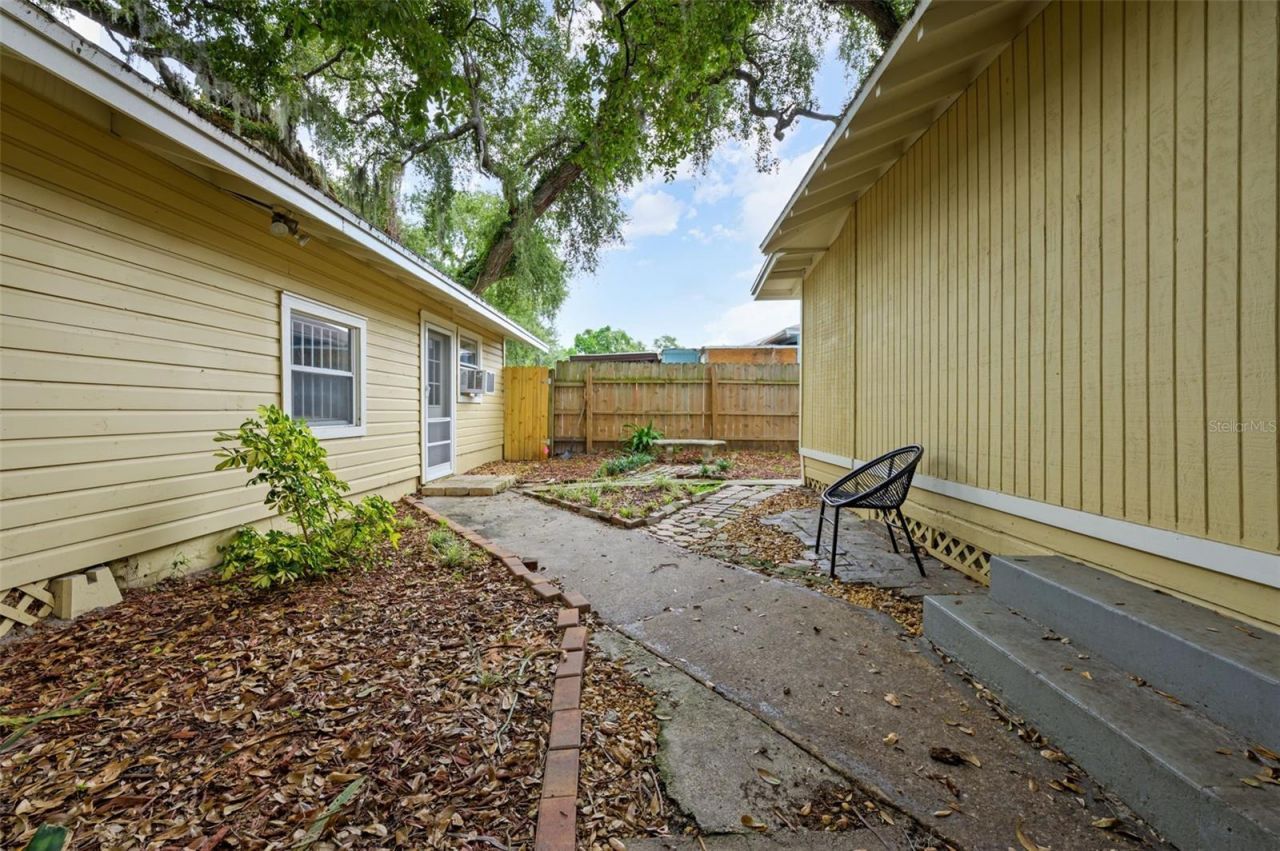 1304 E 32nd Avenue, Tampa, FL 33603 Photo