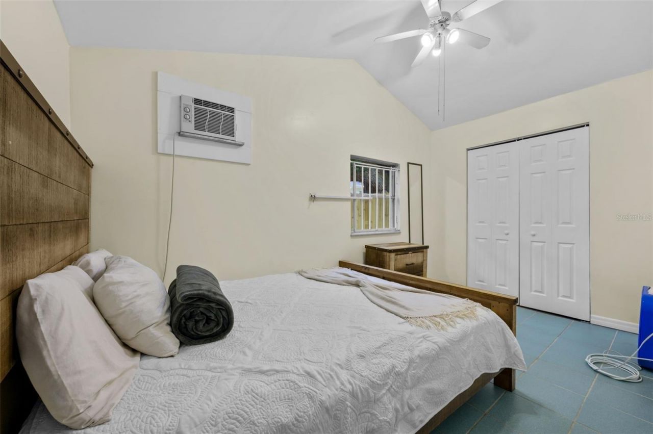 1304 E 32nd Avenue, Tampa, FL 33603 Photo