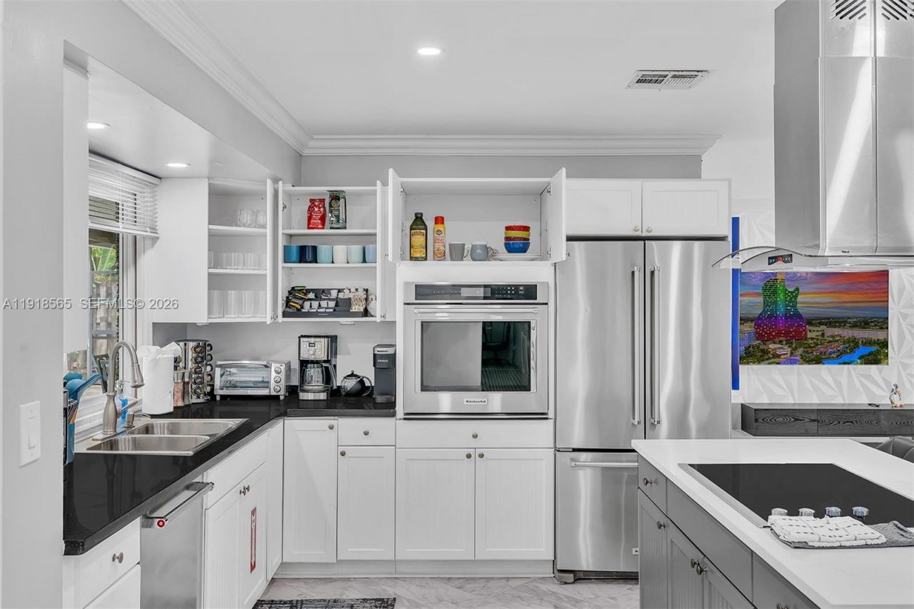 2191 SW 27th Ln, Fort Lauderdale, FL 33312 Photo