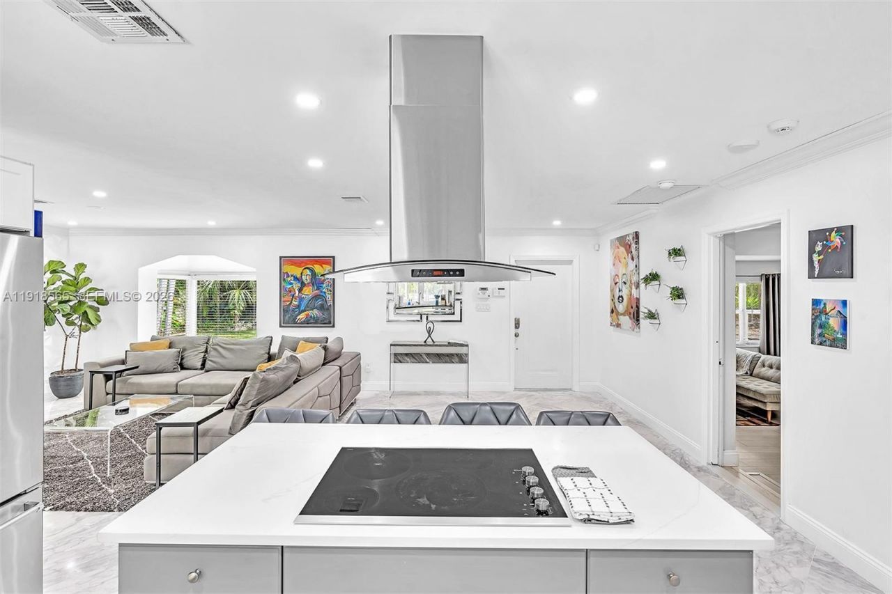 2191 SW 27th Ln, Fort Lauderdale, FL 33312 Photo