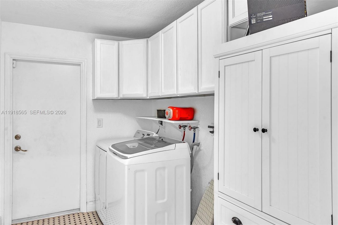 2191 SW 27th Ln, Fort Lauderdale, FL 33312 Photo