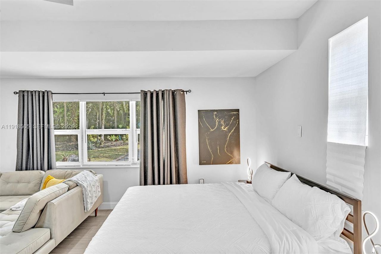 2191 SW 27th Ln, Fort Lauderdale, FL 33312 Photo