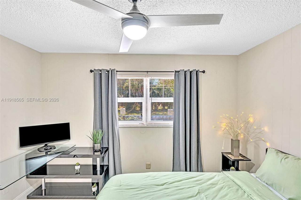 2191 SW 27th Ln, Fort Lauderdale, FL 33312 Photo