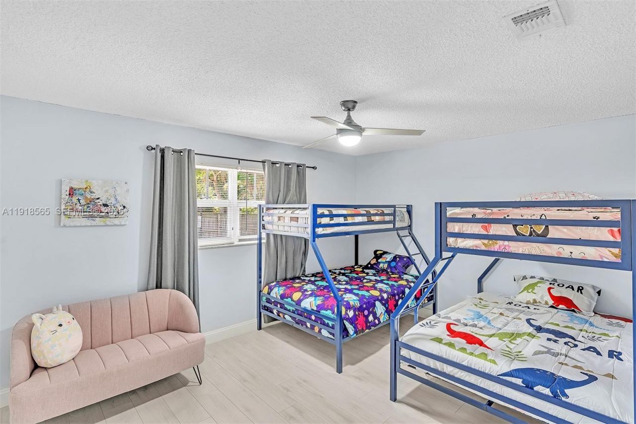 2191 SW 27th Ln, Fort Lauderdale, FL 33312 Photo