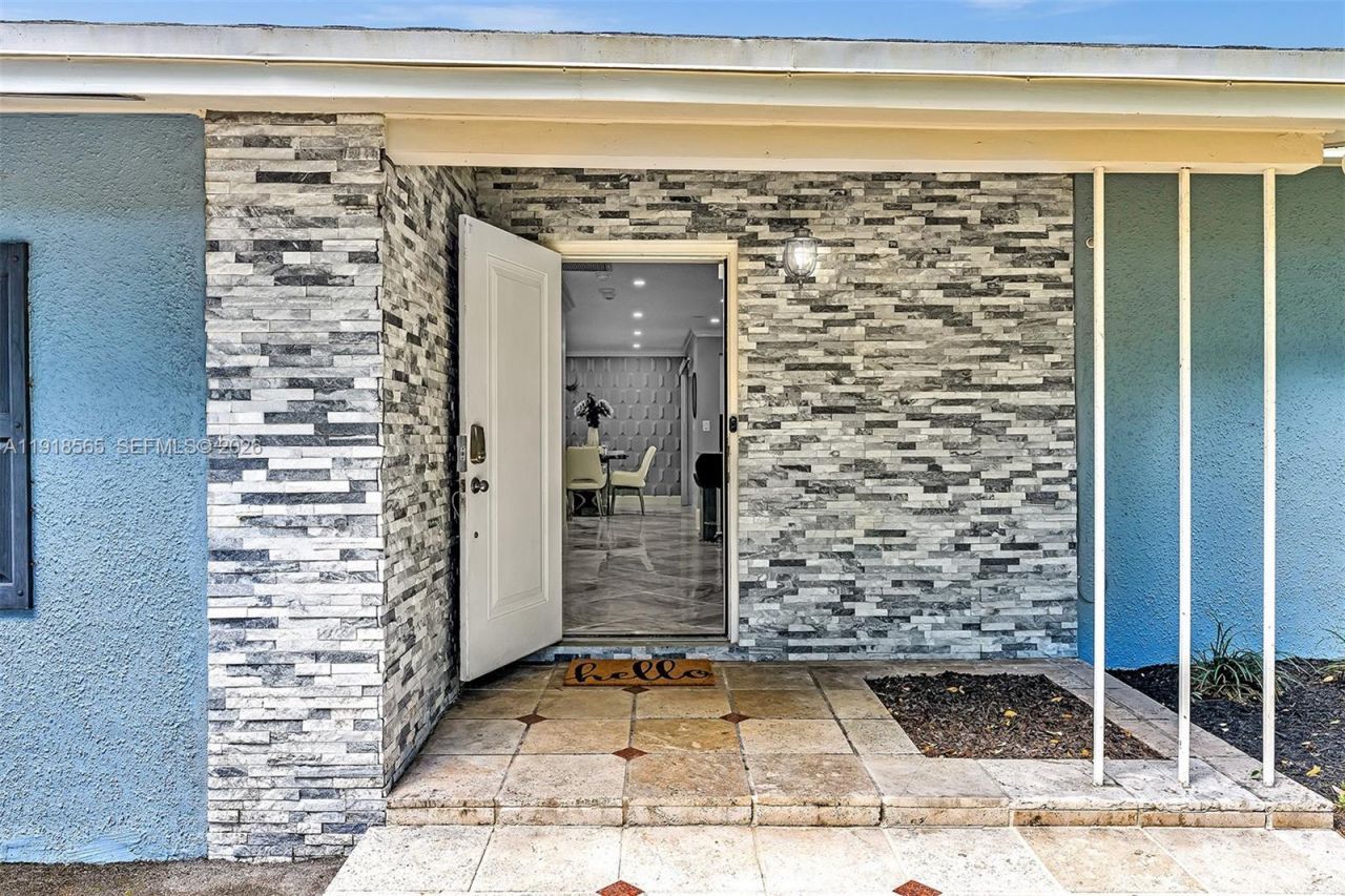 2191 SW 27th Ln, Fort Lauderdale, FL 33312 Photo