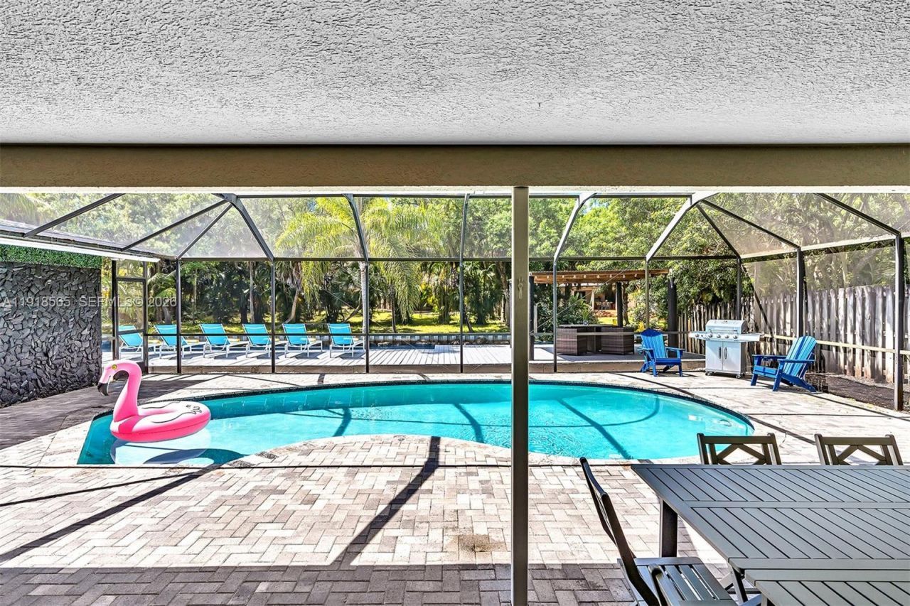 2191 SW 27th Ln, Fort Lauderdale, FL 33312 Photo