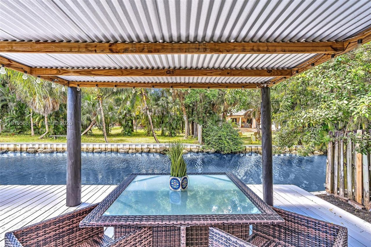 2191 SW 27th Ln, Fort Lauderdale, FL 33312 Photo