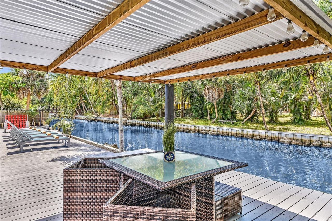 2191 SW 27th Ln, Fort Lauderdale, FL 33312 Photo