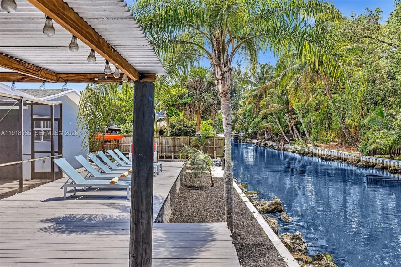 2191 SW 27th Ln, Fort Lauderdale, FL 33312 Photo