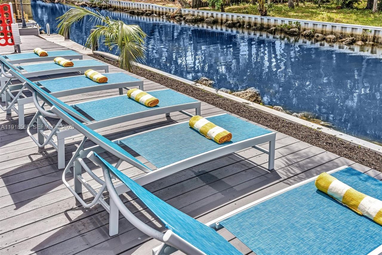 2191 SW 27th Ln, Fort Lauderdale, FL 33312 Photo