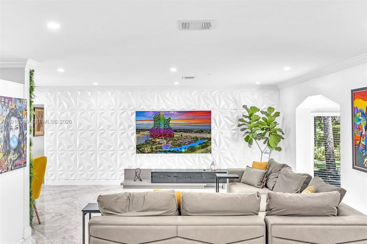 2191 SW 27th Ln, Fort Lauderdale, FL 33312 Photo