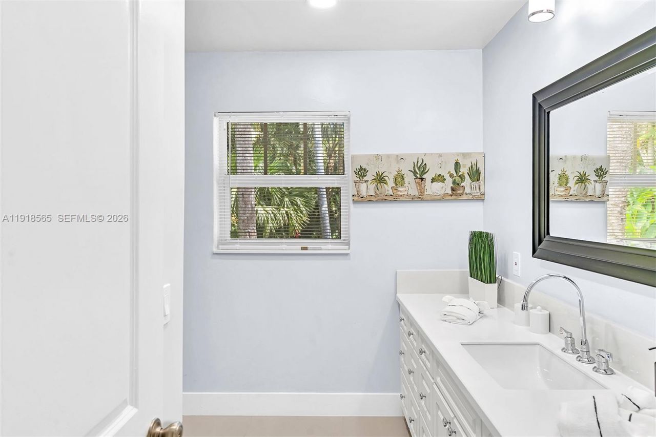 2191 SW 27th Ln, Fort Lauderdale, FL 33312 Photo