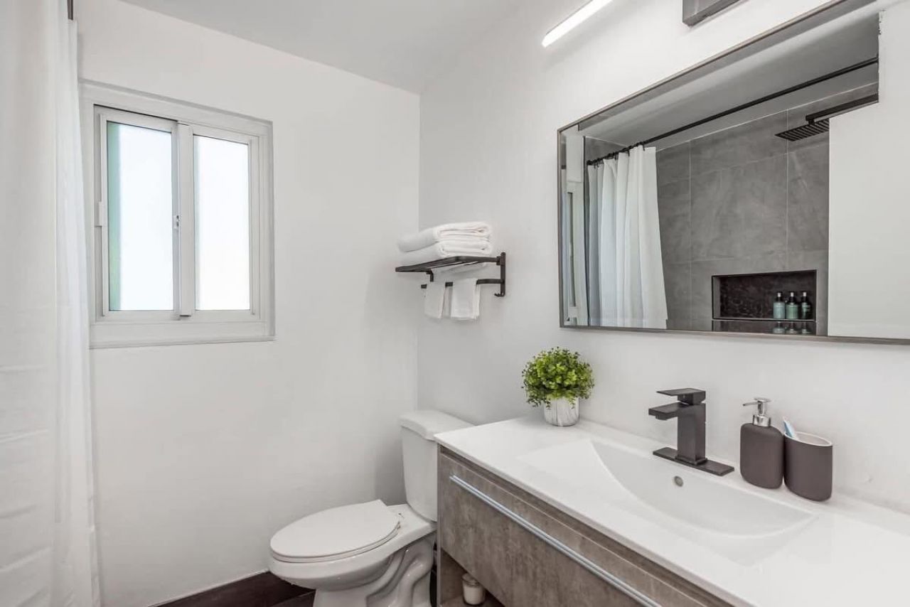 2747 Griffin Road, Unit 1-3, Fort Lauderdale, FL 33312 Photo