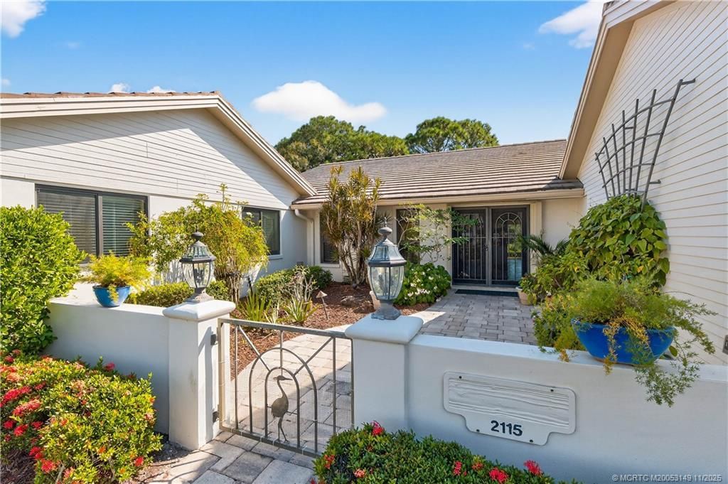 2115 NW Greenbriar Lane, Palm City, FL 34990 Photo