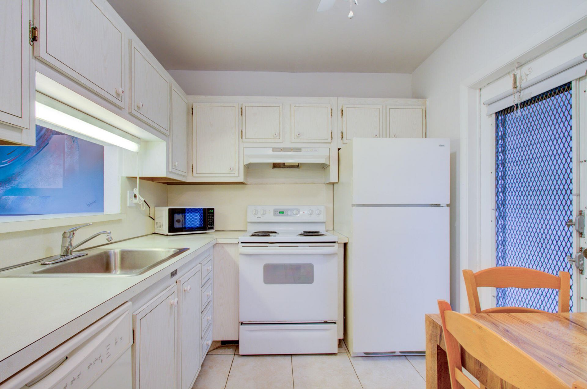 3500 NW 48th, Unit 615, Lauderdale Lakes, FL 33319 Photo