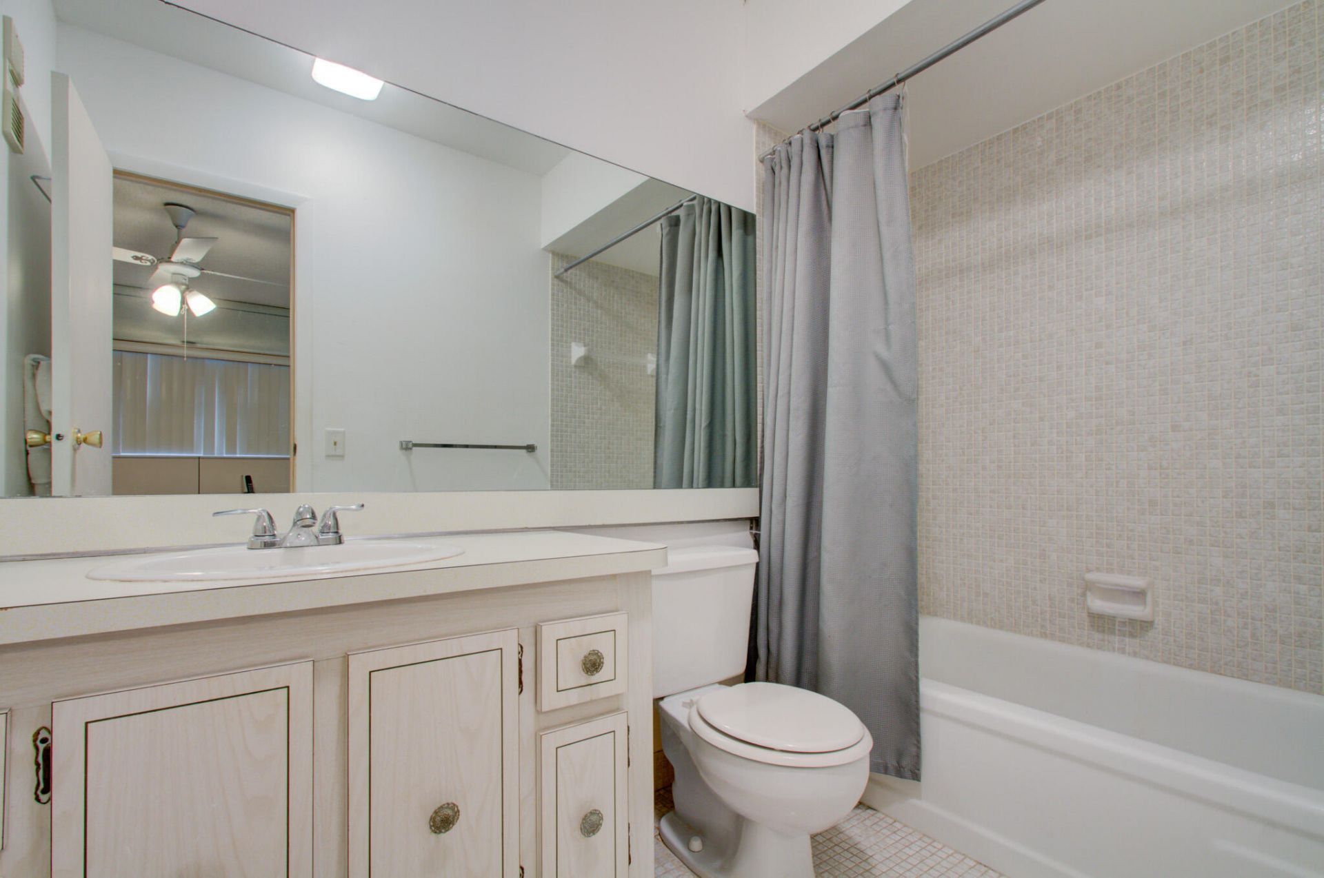 3500 NW 48th, Unit 615, Lauderdale Lakes, FL 33319 Photo