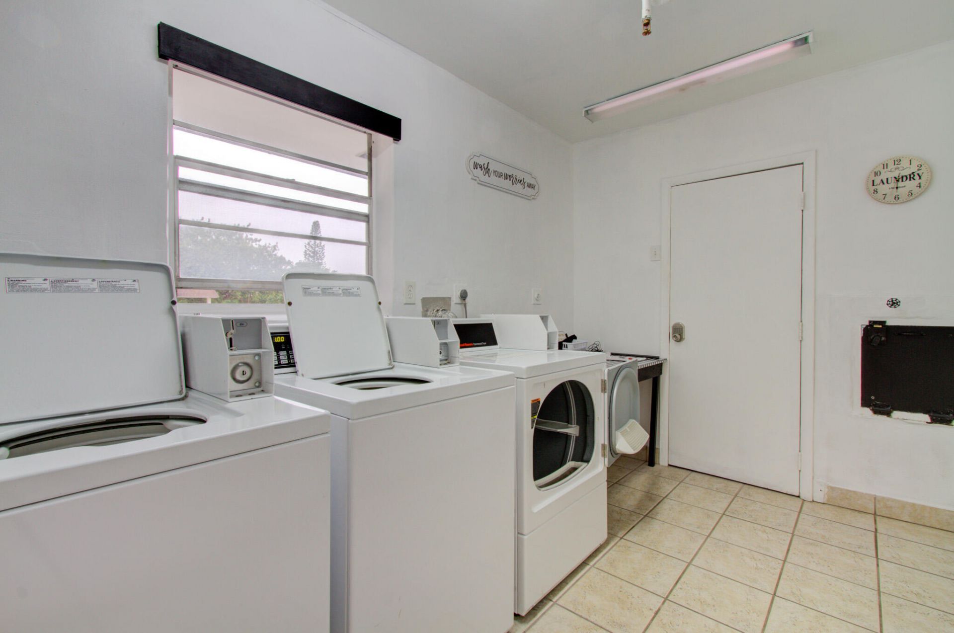 3500 NW 48th, Unit 615, Lauderdale Lakes, FL 33319 Photo