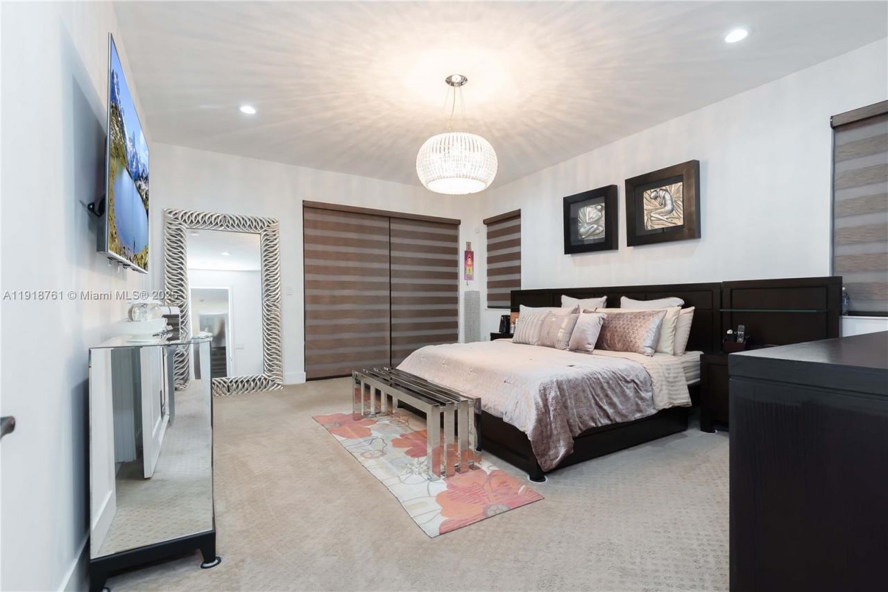 9735 W 34th Ct, Unit 9735, Hialeah, FL 33018 Photo