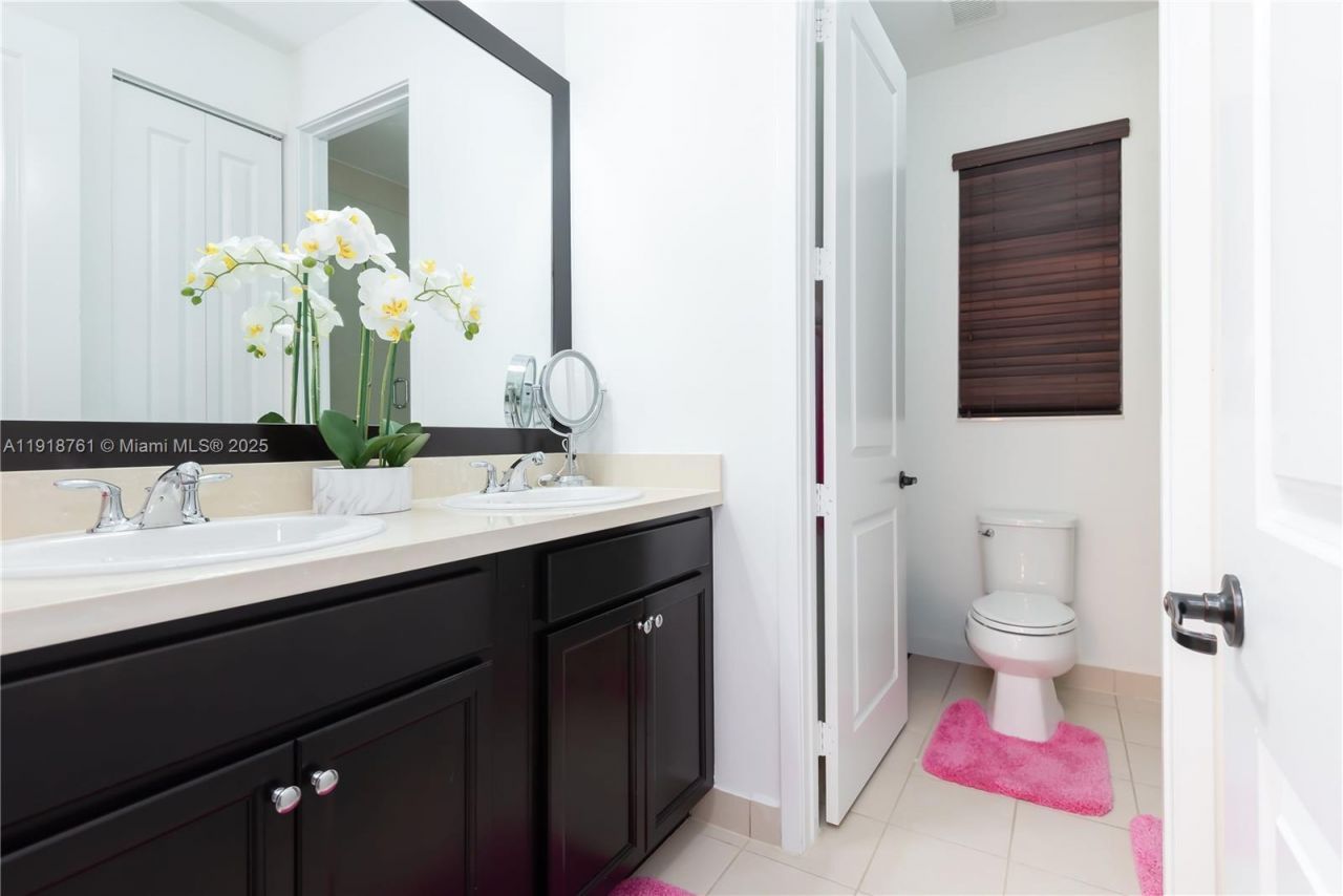 9735 W 34th Ct, Unit 9735, Hialeah, FL 33018 Photo