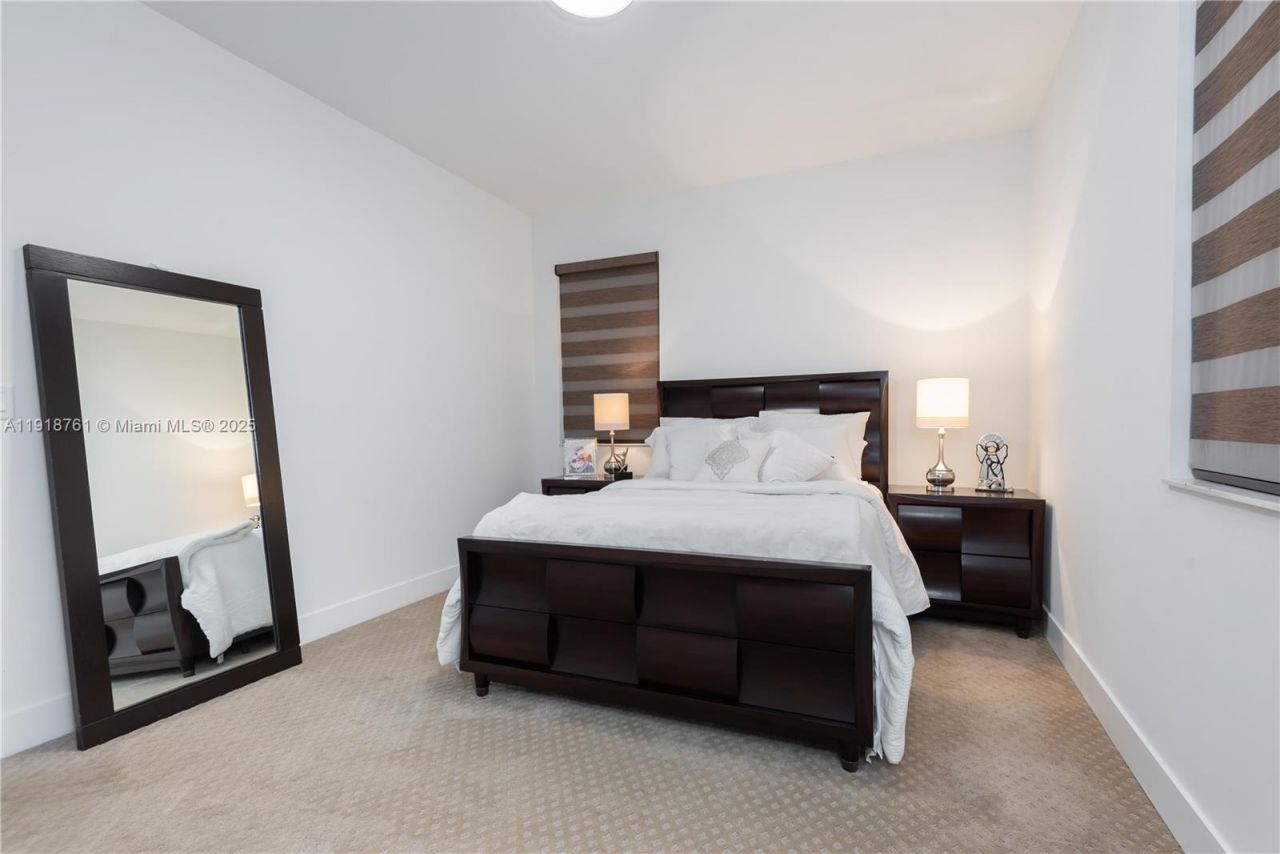 9735 W 34th Ct, Unit 9735, Hialeah, FL 33018 Photo