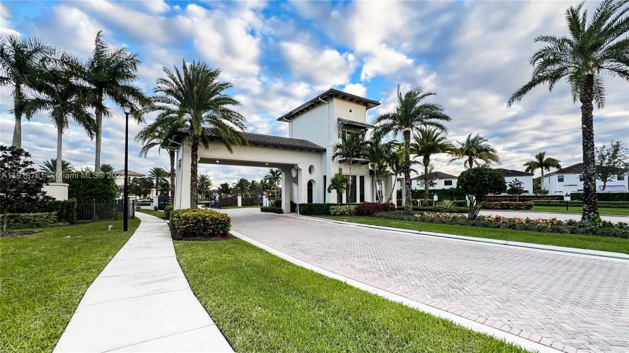 9735 W 34th Ct, Unit 9735, Hialeah, FL 33018 Photo