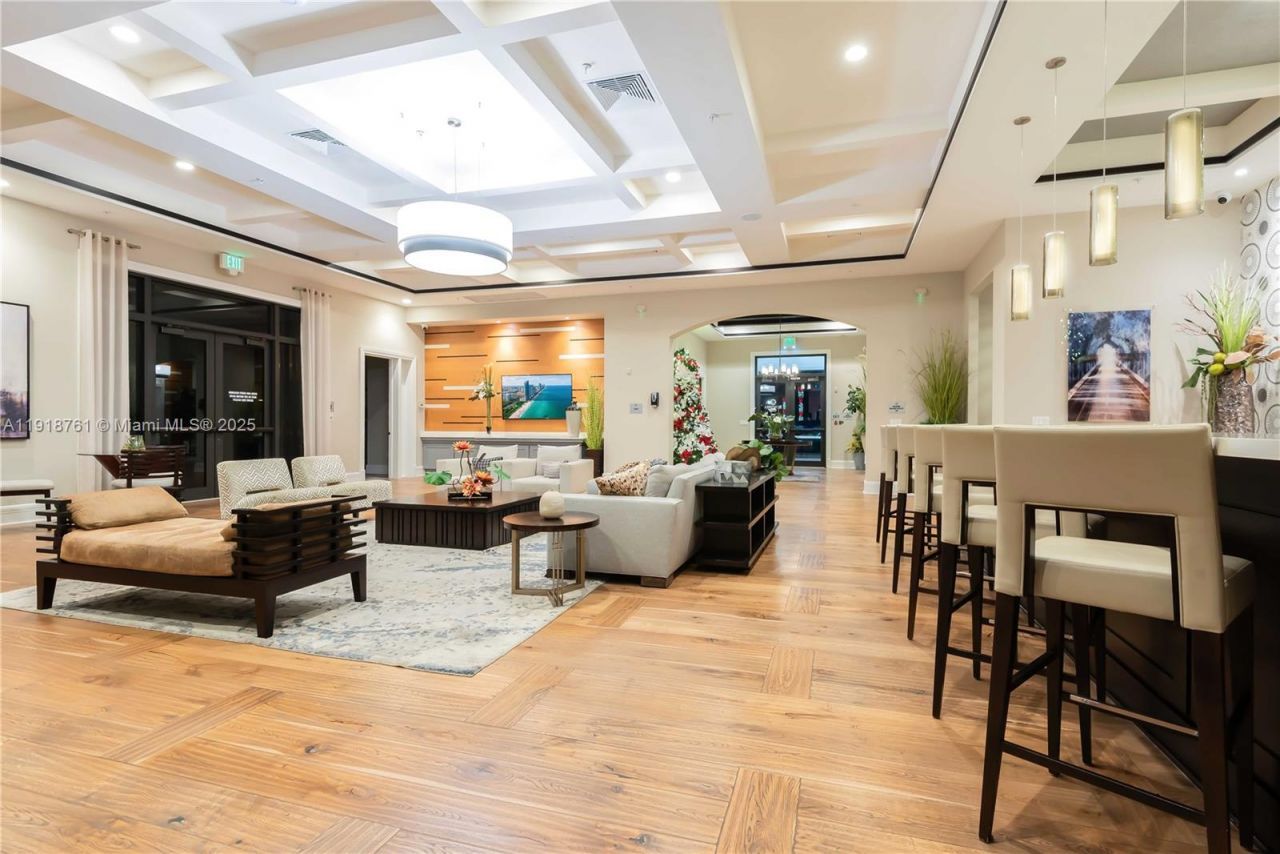 9735 W 34th Ct, Unit 9735, Hialeah, FL 33018 Photo