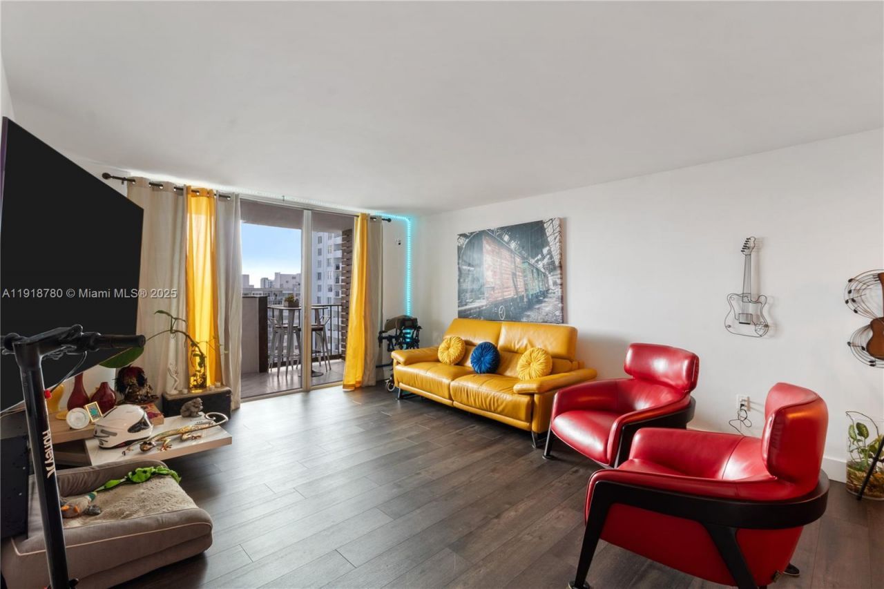 2780 NE 183rd St, Unit 2114, Aventura, FL 33160 Photo