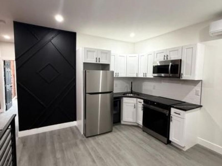 4539 N 18th Street, Philadelphia, PA 19140 Main Photo