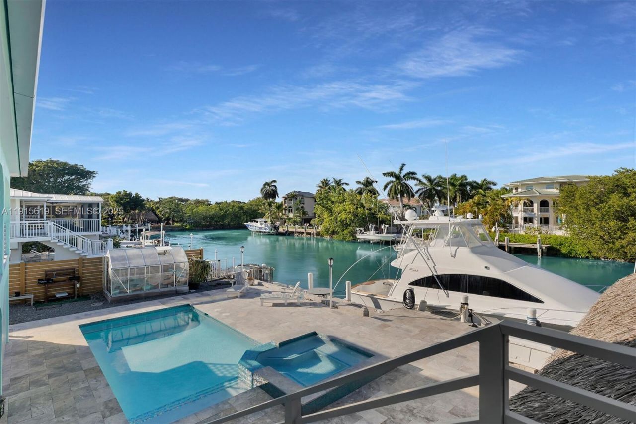 232 W Seaview Dr, Duck, FL 33050 Photo