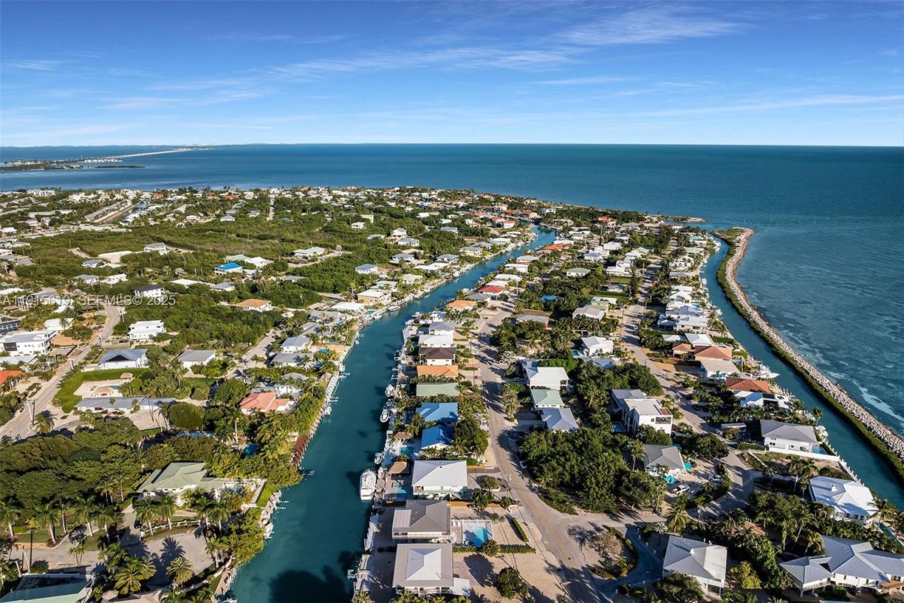 232 W Seaview Dr, Duck, FL 33050 Photo