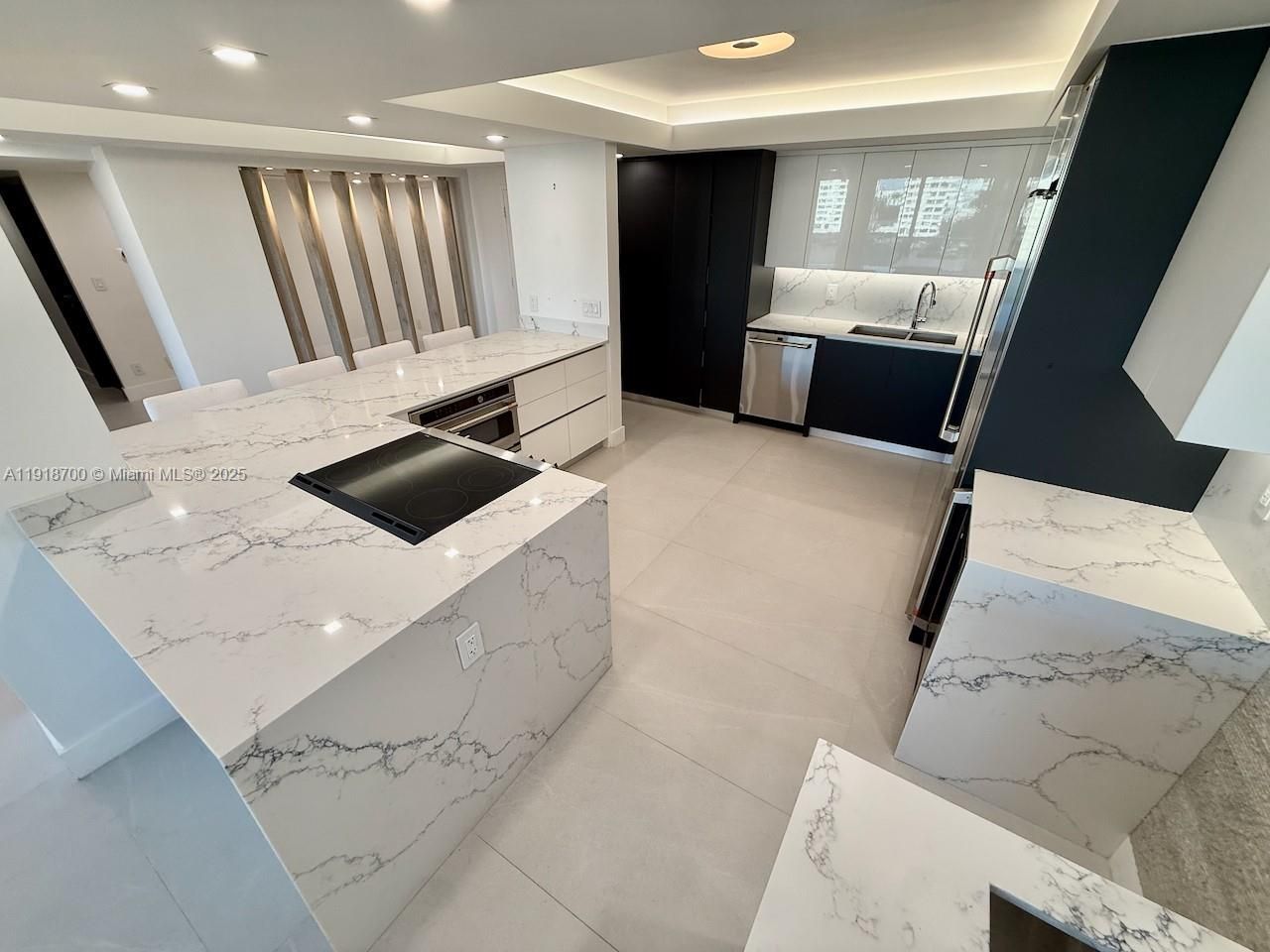 900 Bay Dr, Unit 524, Miami Beach, FL 33141 Photo