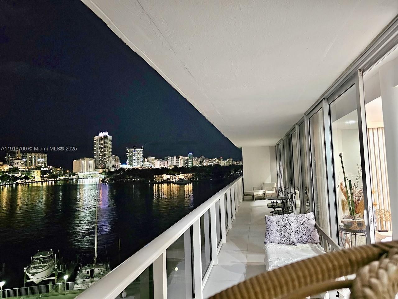 900 Bay Dr, Unit 524, Miami Beach, FL 33141 Photo