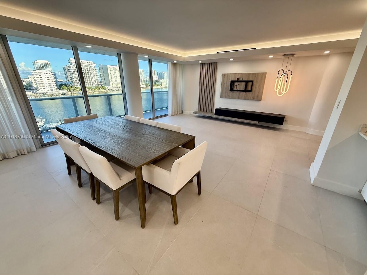 900 Bay Dr, Unit 524, Miami Beach, FL 33141 Photo