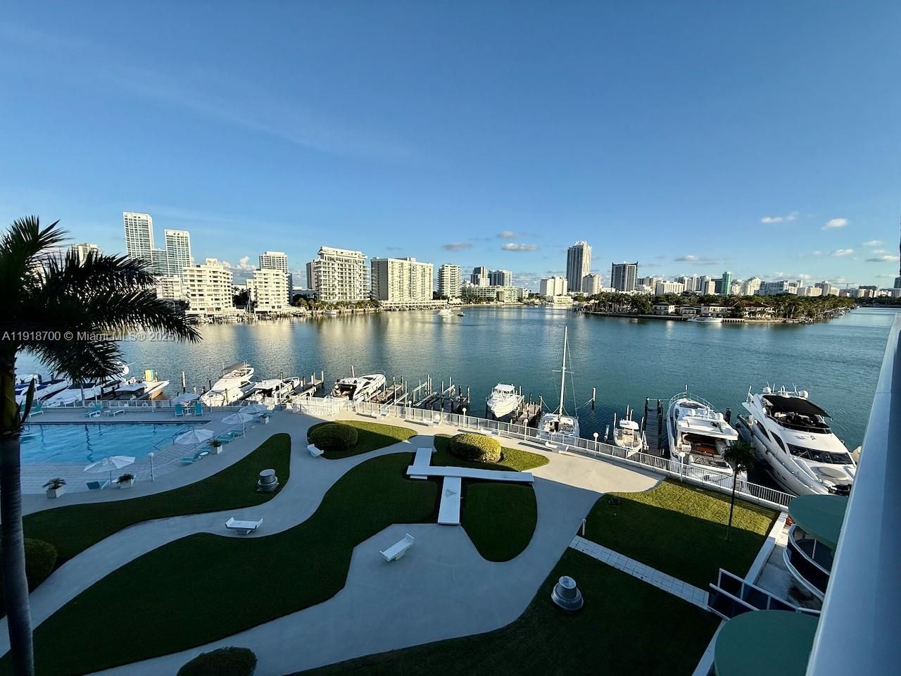 900 Bay Dr, Unit 524, Miami Beach, FL 33141 Photo
