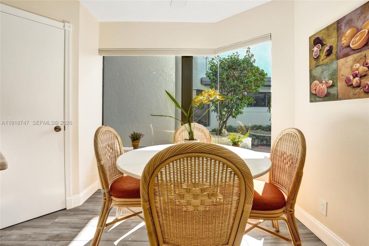 1140 Sand Drift Way, Unit B, West Palm Beach, FL 33411 Photo
