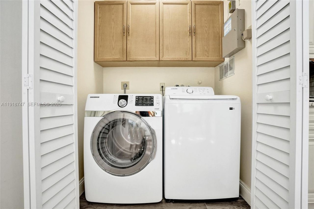 1140 Sand Drift Way, Unit B, West Palm Beach, FL 33411 Photo
