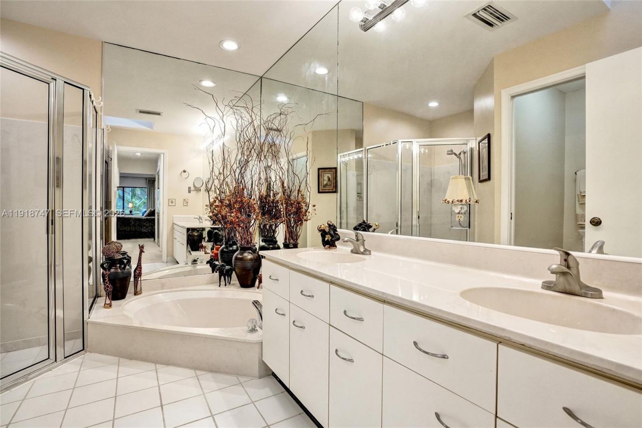 1140 Sand Drift Way, Unit B, West Palm Beach, FL 33411 Photo