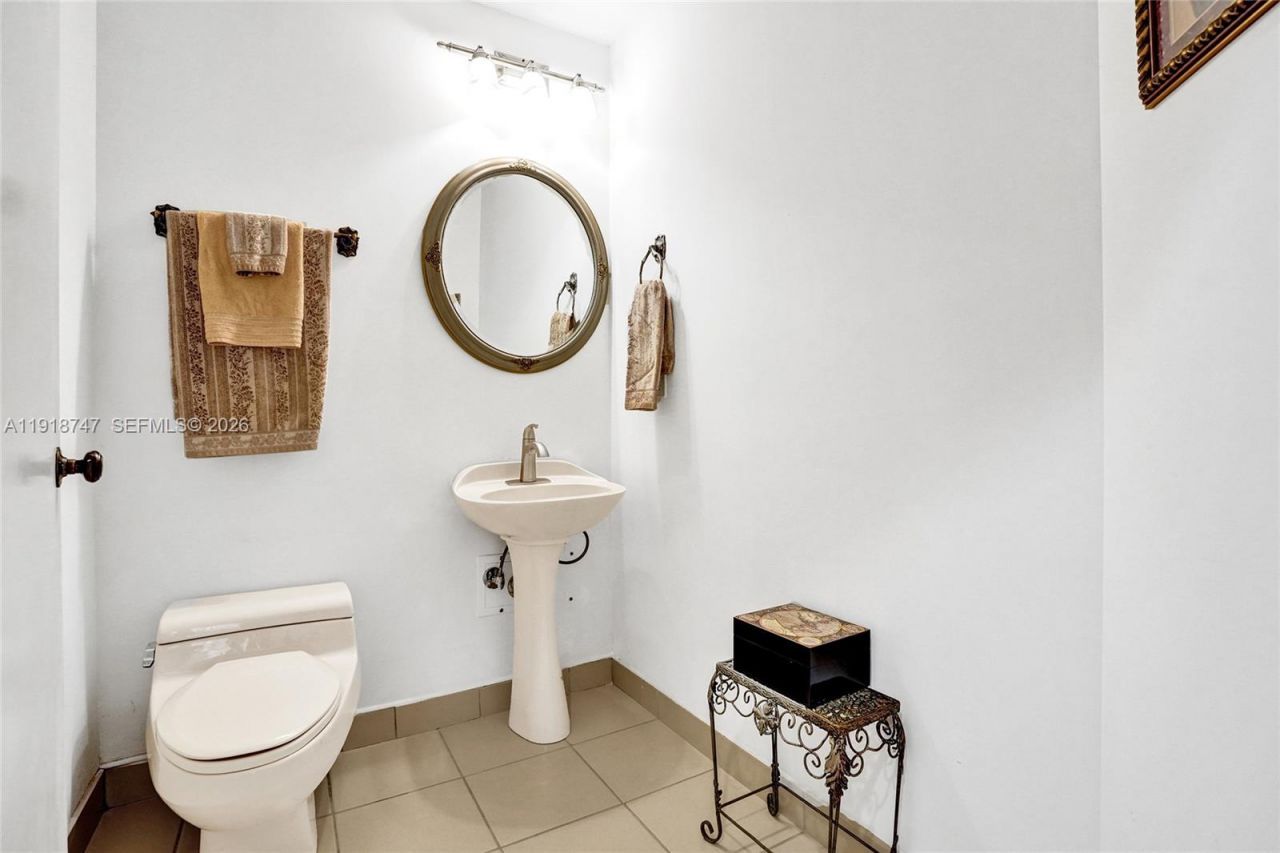1140 Sand Drift Way, Unit B, West Palm Beach, FL 33411 Photo