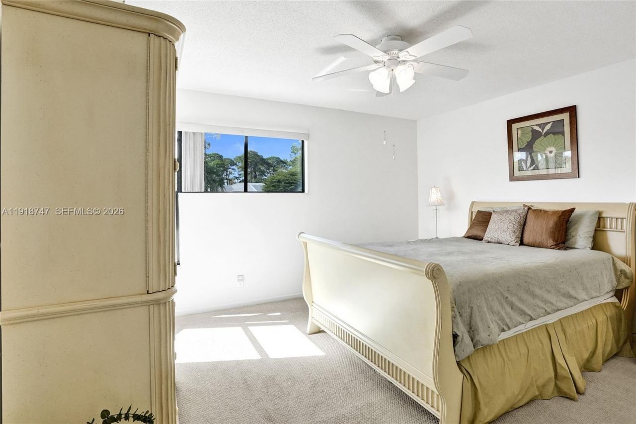 1140 Sand Drift Way, Unit B, West Palm Beach, FL 33411 Photo