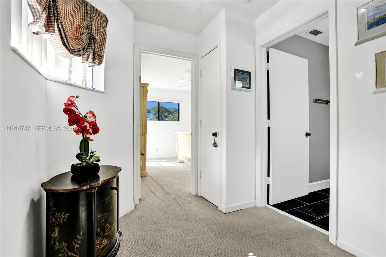 1140 Sand Drift Way, Unit B, West Palm Beach, FL 33411 Photo